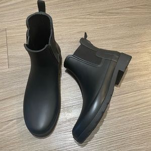 Hunter slim fit Chelsea rain boot